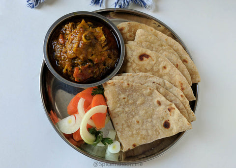 Chapati With Chicken Curry